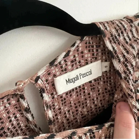 *804 Magali Pascal Petal Top Silk Short Sleeve Blouse Size Small - Picture 7 of 9